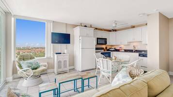 Condo (Estero Beach & Tennis 807) | Exterior