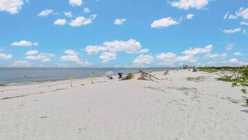 Condo (Estero Beach & Tennis 807) | Exterior