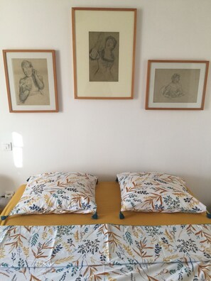 3 bedrooms, in-room safe, desk, iron/ironing board - VILLA ATYPIQUE AVEC VUE  IMPRENABLE A 180° FACE A LA MER CLIM WIFI (AGAY)