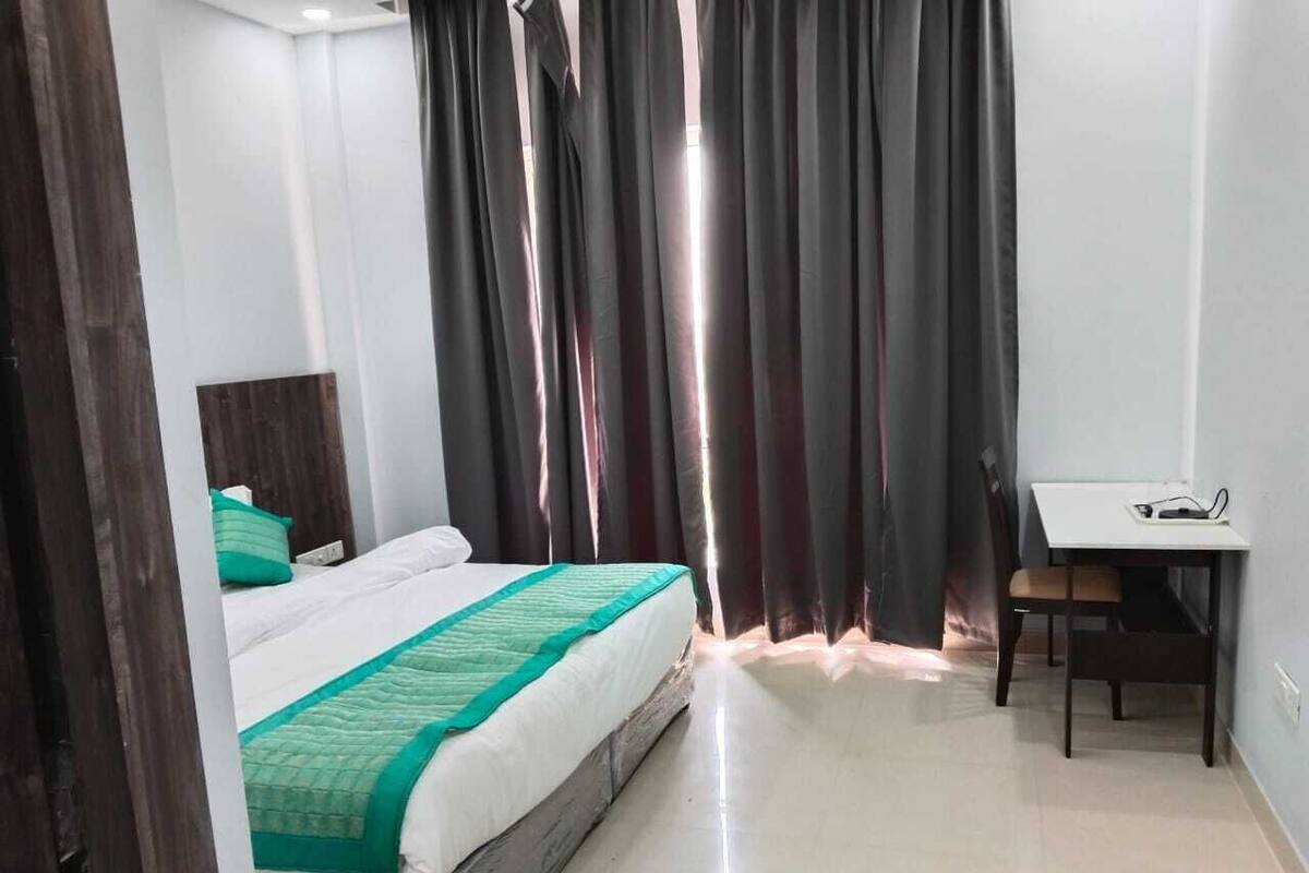 Executive Room | Free WiFi