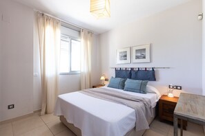 2 bedrooms, iron/ironing board, WiFi (free), bed sheets