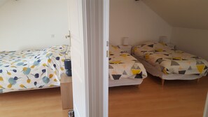 3 chambres, bureau, fer et planche à repasser, Wi-Fi gratuit