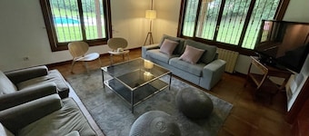 Villa by the sea. Privileged natural environment.