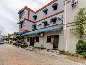 Exterior - OYO 91287 Jeje Homestay (Batam)