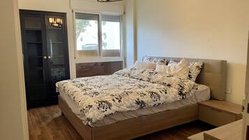 2 makuuhuonetta, ilmainen Wi-Fi, vuodevaatteet