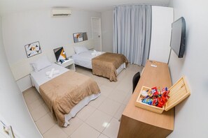 Superior-Zweibettzimmer, 1 Doppelbett | Minibar, Schreibtisch, laptopgeeigneter Arbeitsplatz, kostenloses WLAN