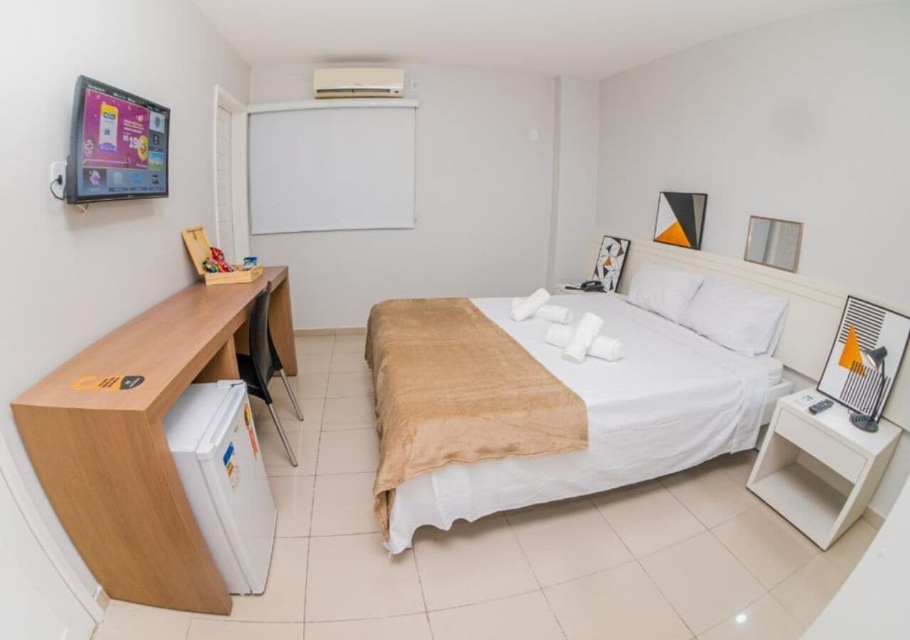 Superior Twin Room, 2 Twin Beds | Minibar, desk, laptop workspace, free WiFi