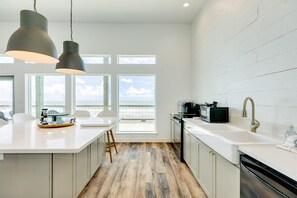Fridge, microwave, oven, stovetop - Vitamin Sea - Chic Front Row Water View Home! (Surfside Beach)
