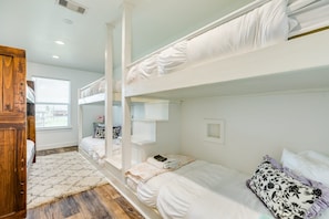 3 bedrooms, WiFi, bed sheets