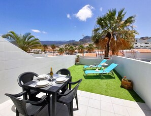 Outdoor dining - Lovely apartment Costa Adeje & Big Terrace (Costa Adeje)
