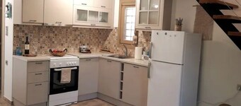 Serenity Living Pelion Cottage_ away from the wolrd, above it all...