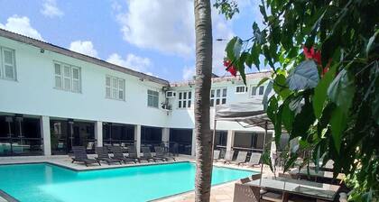 Hotel Iparana Paradise