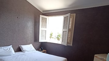 Wifi gratis y ropa de cama