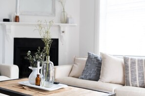 TV, fireplace, offices