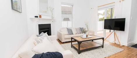 TV, fireplace, offices