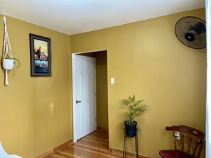 Interior - Minutes from Ys Falls, Safari and Zoo— w/ Bar and Restaurant onsite (Middle Quarters)