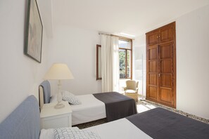 3 habitaciones, wifi gratis y ropa de cama 