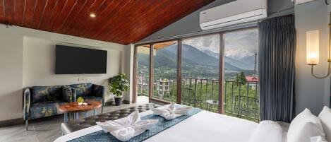 Suite estudio Premium, balcón, vista a la montaña | Vista a la montaña