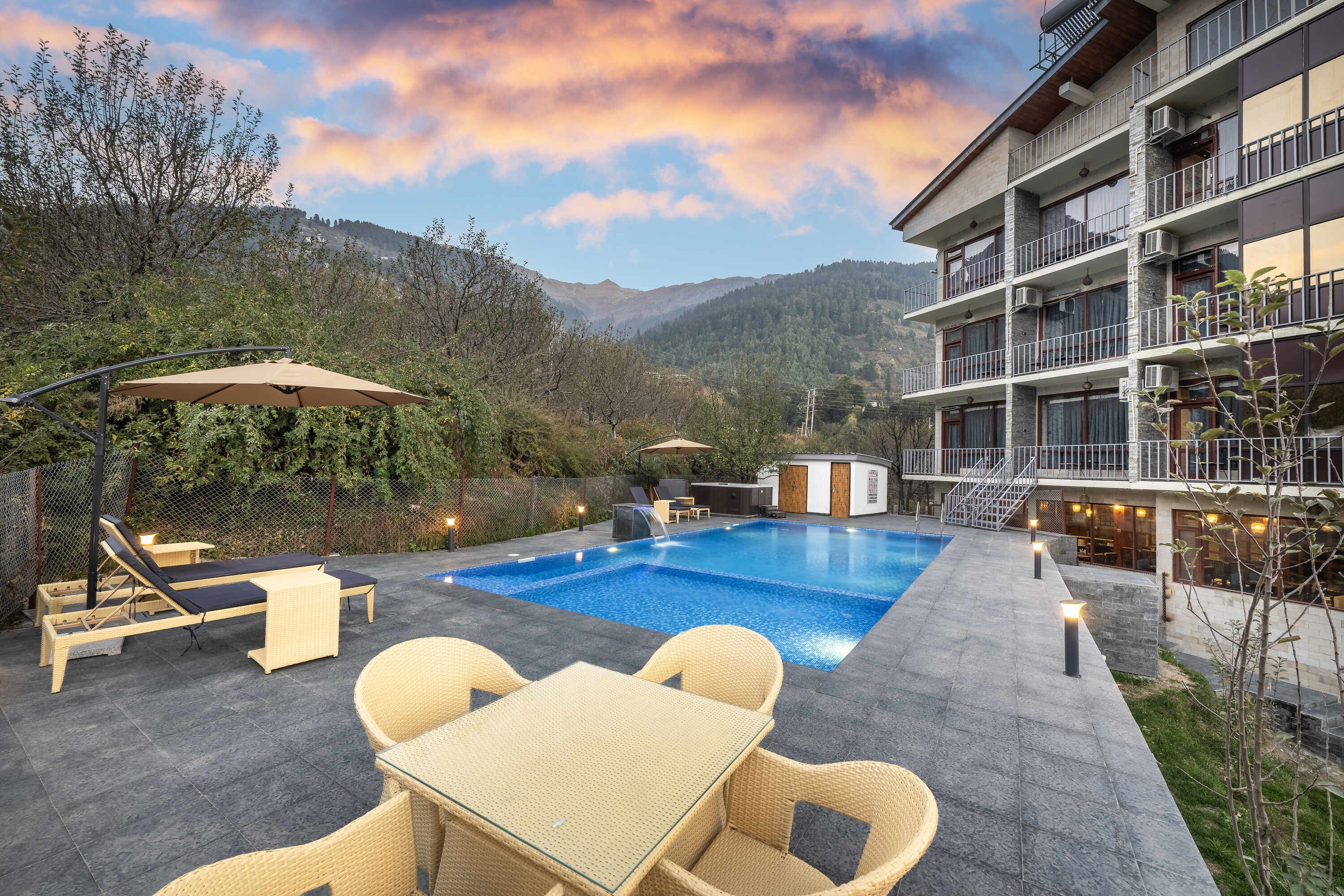 المنشأة من الخارج