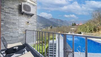 Superior Room, Balcony, Pool View | Balcony