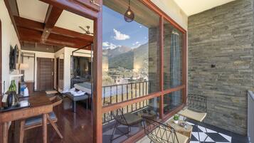 Superior Room, Balcony, Mountain View | Balcony