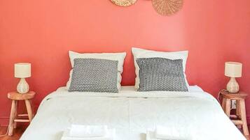 2 chambres, fer et planche Ă repasser, Wi-Fi gratuit, draps fournis