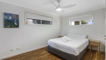 3 dormitorios, tabla de planchar con plancha, wifi gratis y ropa de cama