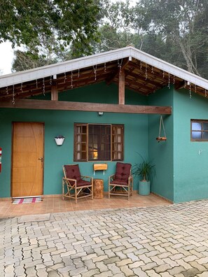 1 bedroom, minibar, free WiFi, bed sheets - Chalés Vista Linda (Santo Antonio do Pinhal)