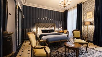 Egyptian cotton sheets, premium bedding, minibar, in-room safe