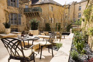 Fenelon | Terrace/patio - Le Petit Manoir (Sarlat-la-Canéda)