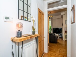 Interior - Superb 1 Bed Flat in Traditional Victorian Building - Pass the Keys (Edinburgh)