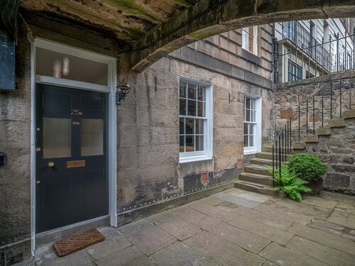 Superb 3Beds House in Chic area of the City Centre - Pass the Keys