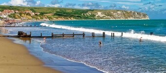 Swanage Sea View Apartment Near beach Dizzy Lows