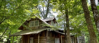 Motorcycle Friendly - Wood Fireplace - Covered Porch