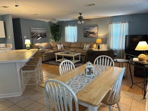 Smart TV, DVD player, stereo