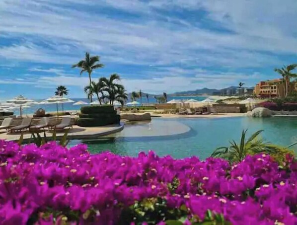 Outdoor pool, an infinity pool