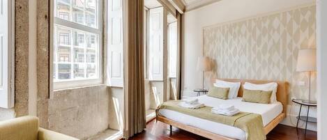 1 bedroom, travel crib, WiFi, bed sheets