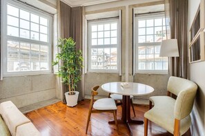 Dining - Traça Apartments by DA'HOME - Apartment #5 (Porto)