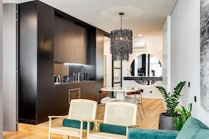 Uklassifisert bilde, 5 av 48, knapp