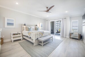 4 bedrooms, desk, travel cot, free WiFi