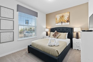 5 habitaciones, tabla de planchar con plancha y wifi gratis