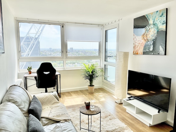 Luxury Apartment, Ensuite, City View (Paddington ) | Restaurant