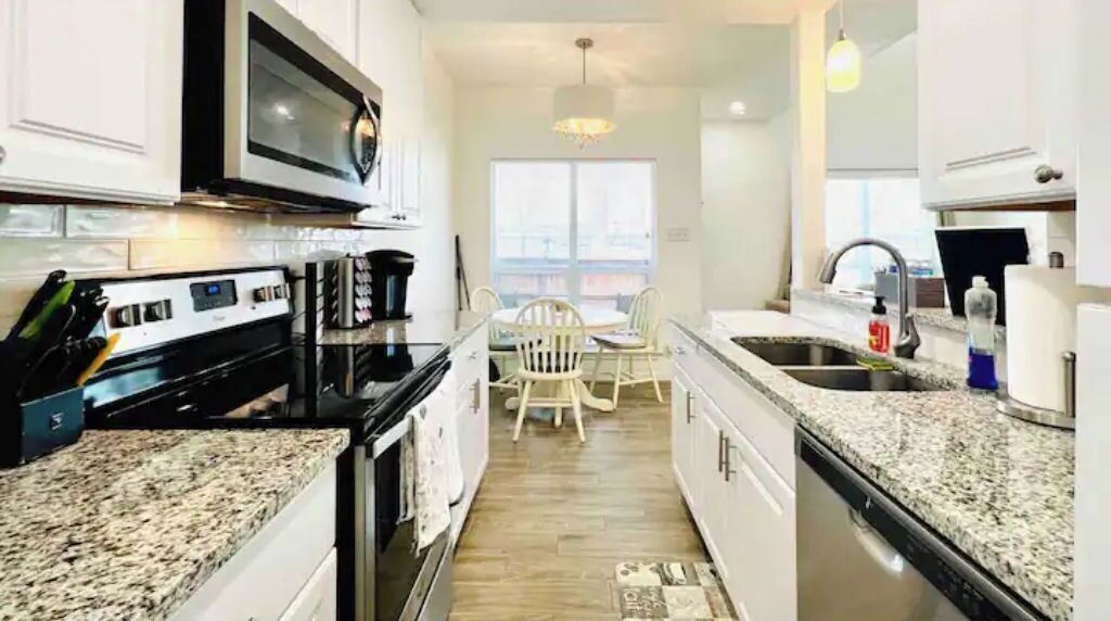 Fridge, oven, stovetop, toaster