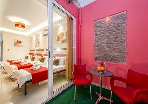 1 bedroom, desk, iron/ironing board, WiFi