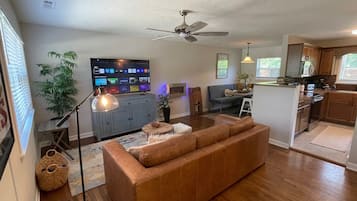 Smart TV, books, stereo