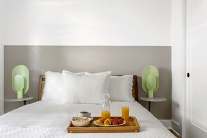 2 bedrooms, iron/ironing board, Internet