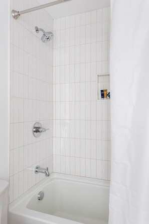 Hair dryer, soap, shampoo, toilet paper - Park Circle Oasis | Jasper at The Quad (North Charleston)