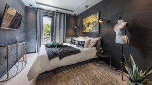 4 bedrooms, WiFi, bed sheets