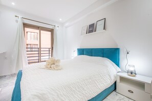 1 habitación, tabla de planchar con plancha y wifi gratis 