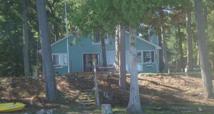 TORCH LAKE WATERFRONT HOME AVAILABLE AUG 17-24 AND AUG 24-31, 2024!!
